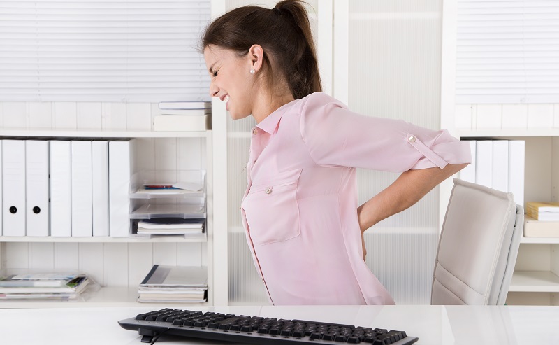 Die häufigsten Büroerkrankungen kommen von einem nicht angepassten Bildschirm, von einem nicht ergonomischen Stuhl oder Schreibtisch sowie von viel zu wenig Bewegung. (#02)