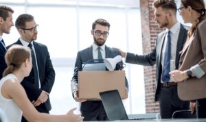 Ein Offboarding ist immer ein emotionaler Prozess. (Foto: shutterstock.com / ASDF_MEDIA) 