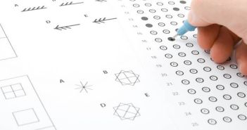 Wer weiß, was soziale Intelligenz ist? Soziale Intelligenz Test (Foto: AdobeStock - jirsak)