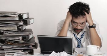 Dauerhafter Stress: Kein pauschaler Grund für Ablehnung der BU-Versicherung Berufsunfähigkeitsversicherung: Schutz bei psychischen (Foto: AdobeStock 35676716 Tuan Huy Pham)