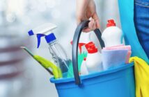 Reinigungskräfte bekommen oft nur den Mindestlohn. (Foto: Adobe Stock natali_mis 410499121)