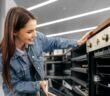 Ratenkredit-Vergleich: Tipps für eine kluge Kreditentscheidung (Foto: AdobeStock - fotofabrika - 440996515)
