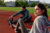 Körperliche Fitness beeinflusst den beruflichen Erfolg mehr als gedacht. (Foto: AdobeStock_1436532485 we.bond.creations)