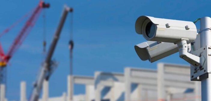 Sicherheitsdienst 4.0: Wie moderne Überwachungssysteme Bauprojekte effizienter machen (Foto: AdobeStock - bluedesign - 161943704)
