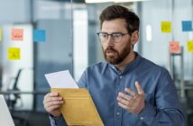 Kündigung vom Arbeitgeber: Was Arbeitnehmer jetzt prüfen sollten (Foto: AdobeStock - Tetiana - 850577441)